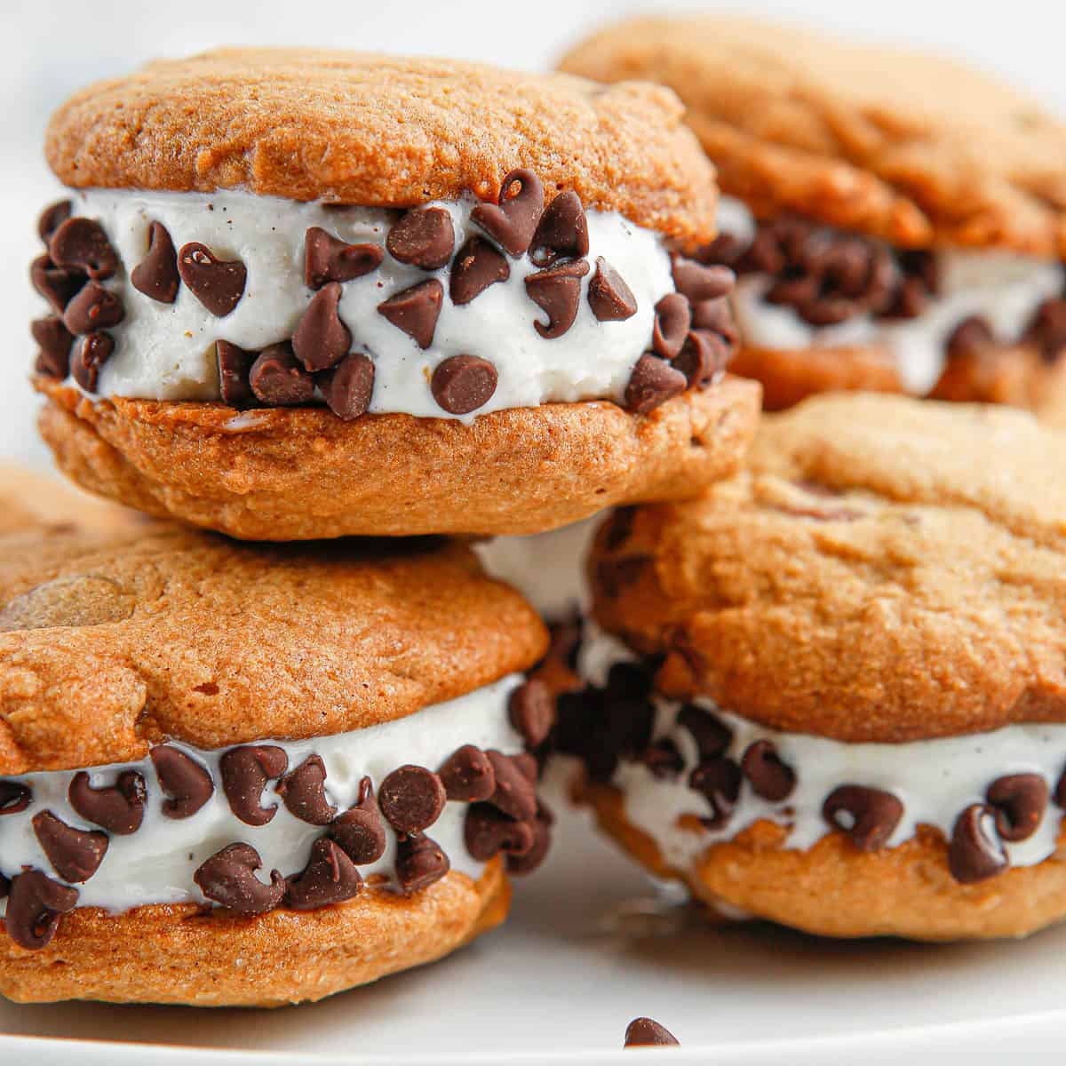 Chocolate-Chip-Cookie-Ice-Cream-Sandwich